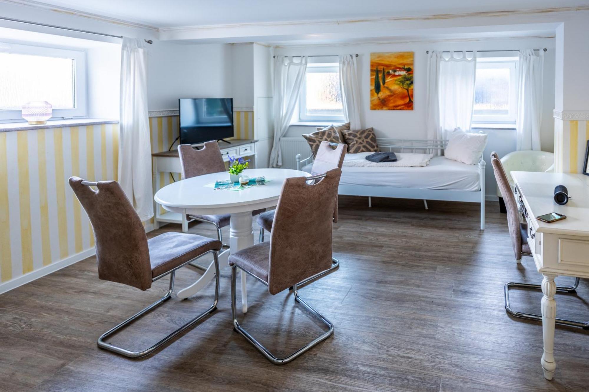 Villa Backstein Obo19 Шверин Екстериор снимка