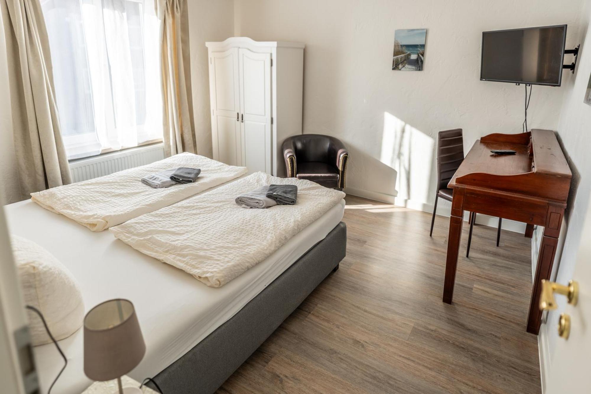 Villa Backstein Obo19 Шверин Екстериор снимка