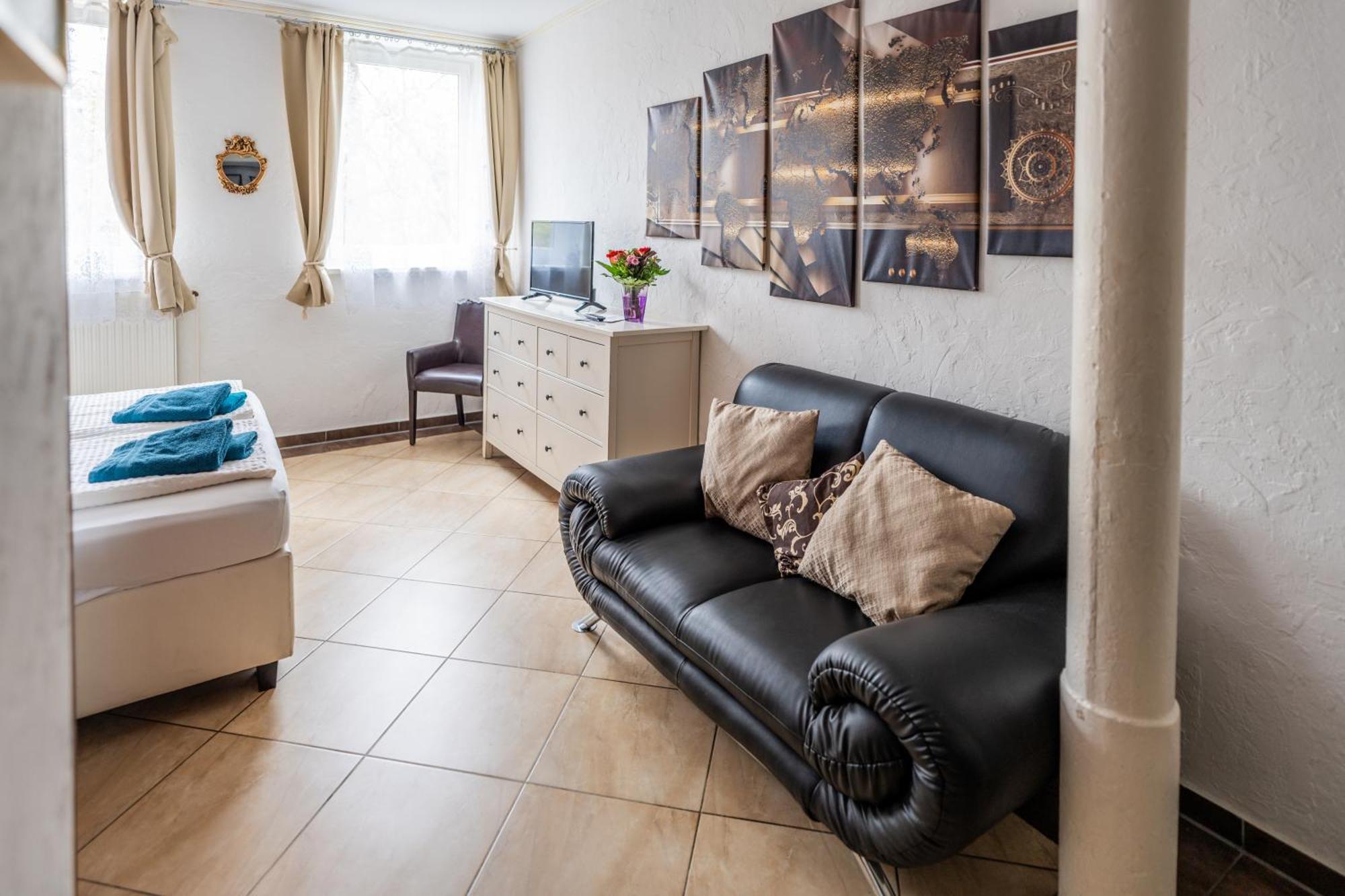 Villa Backstein Obo19 Шверин Екстериор снимка
